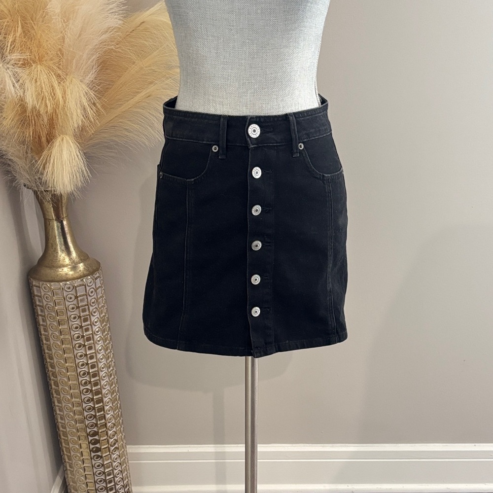 American Eagle Black Button-Front Denim Skirt size 0